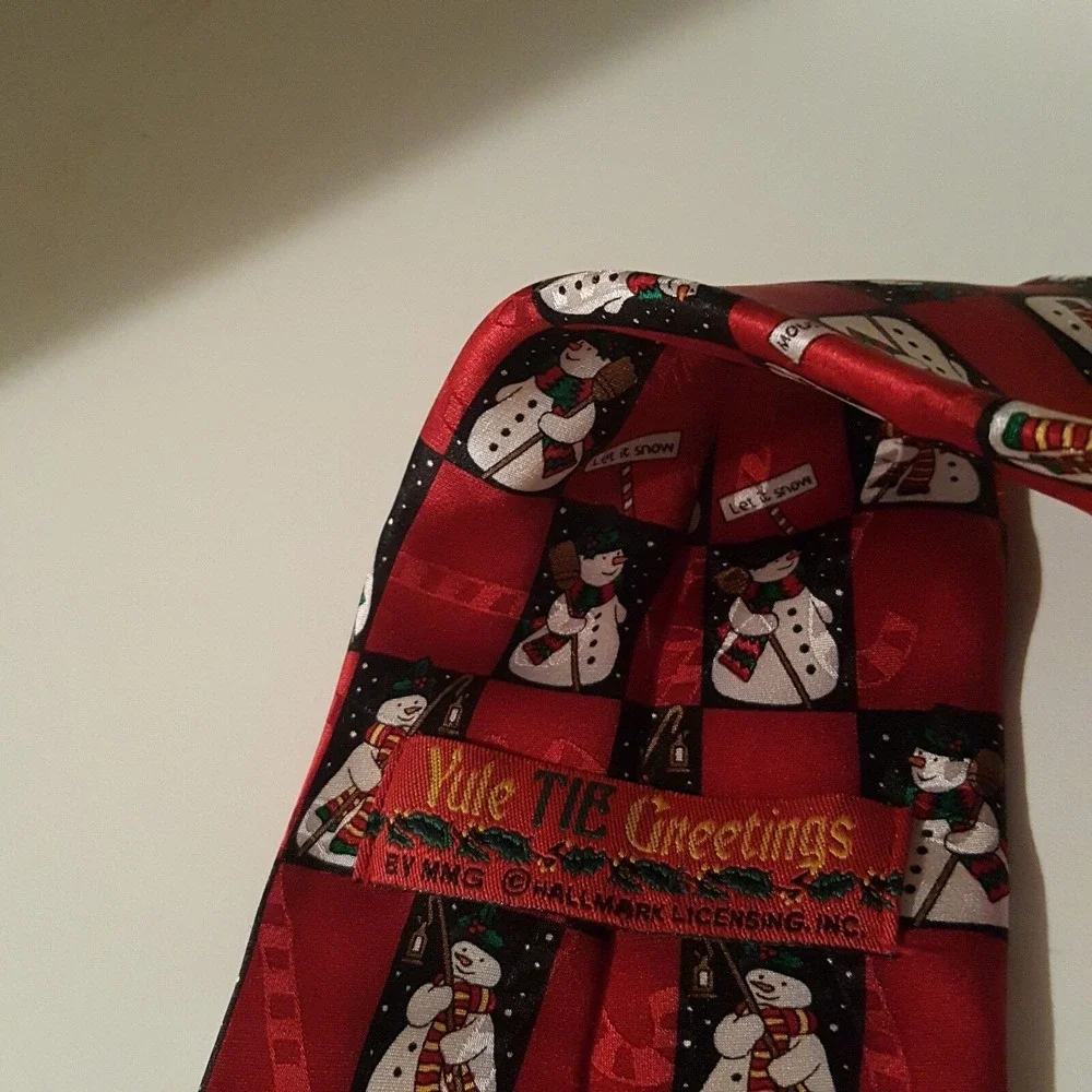 Hallmark Yule Tie Greetings Red Snowman Men's Tie Festive‎ Holiday